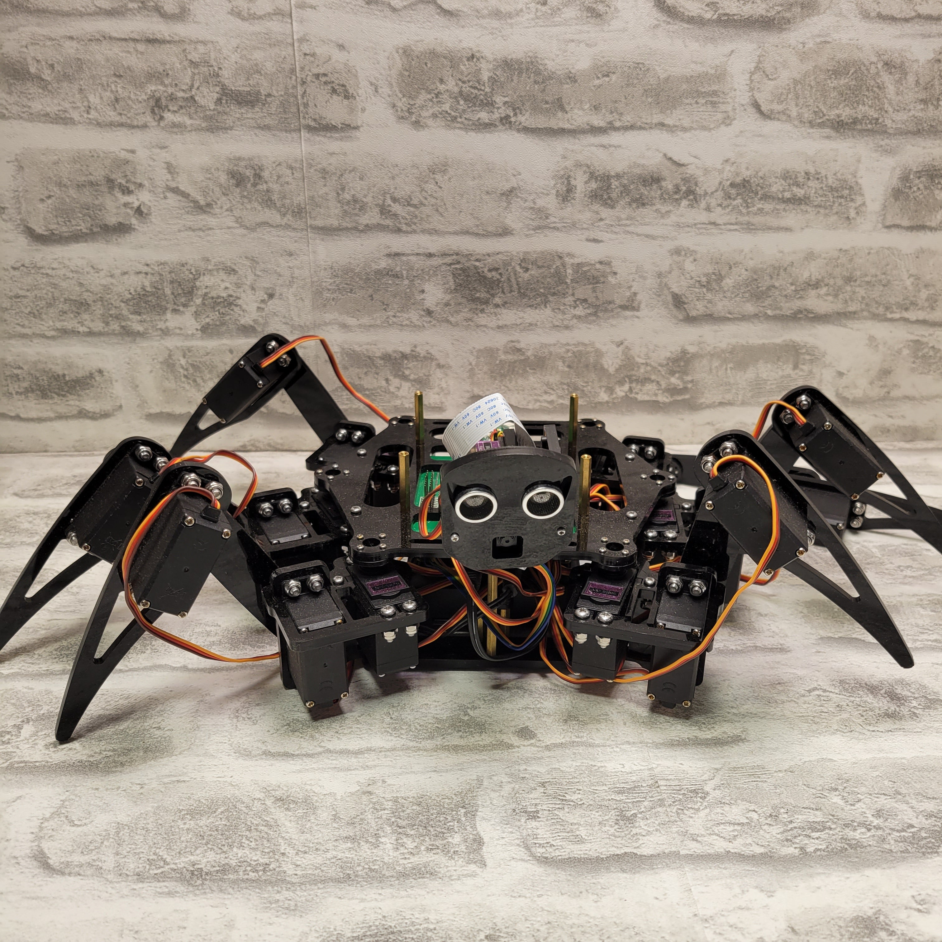**FOR PARTS** Freenove Big Hexapod Robot Kit for Raspberry Pi 4 (7603309478126)